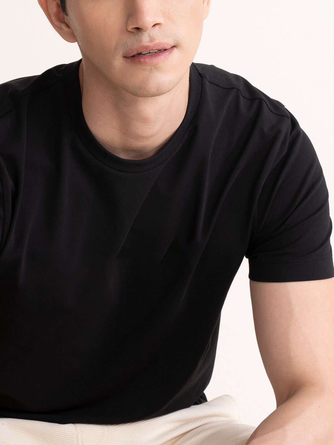 Men's Solid Black Cotton Tee