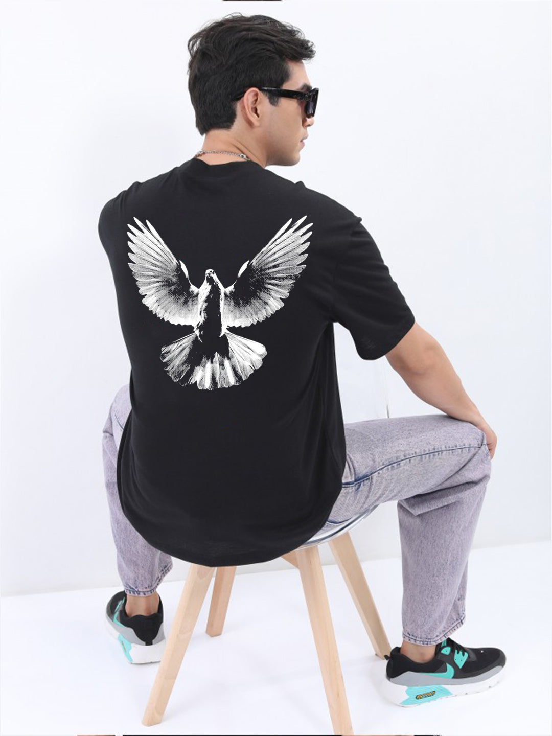 Men's Pigeon Oversized Graphic Tee